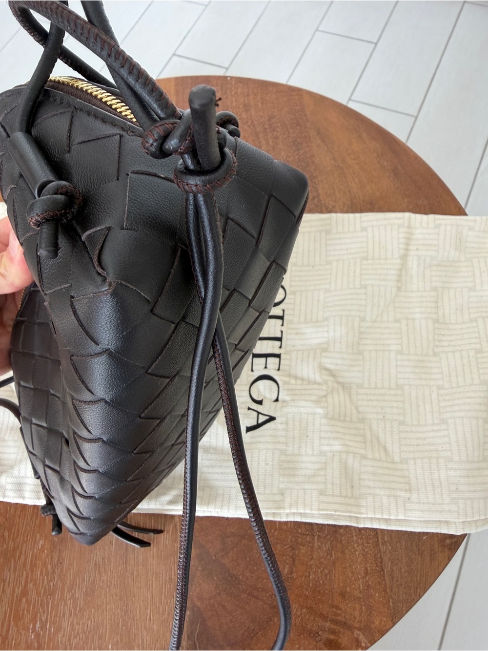 Bottega Veneta Intrecciato Nappa Leather Concert Pouch - Picture 7 of 12